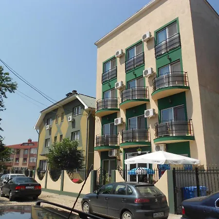 House 1 בית הארחה 2*