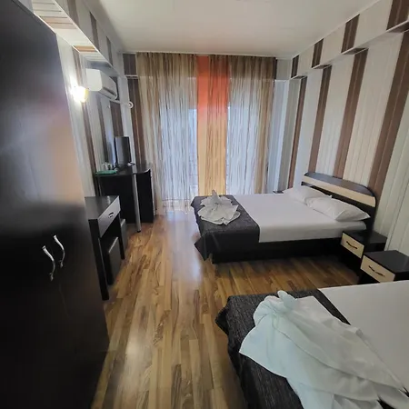 House 1 בית הארחה