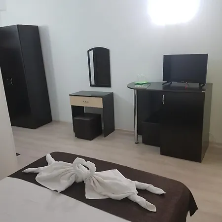 House 1 אפורי נורד