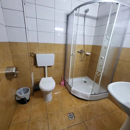 בית הארחה House 1