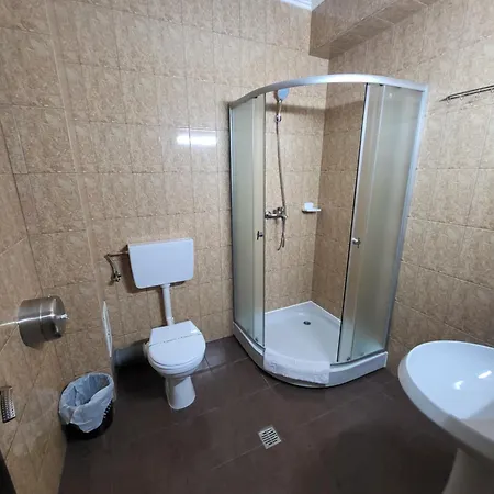 בית הארחה House 1