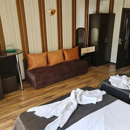House 1 招待所 艾福雷诺德