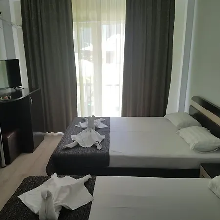 House 1 2* 艾福雷诺德