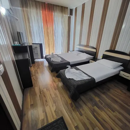 House 1 2* Эфорие Норд