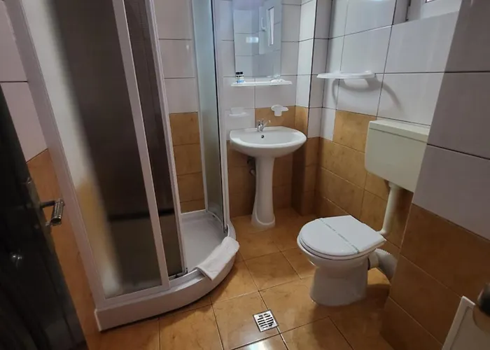 ゲストハウス House 1 2*