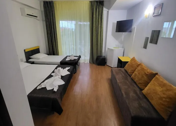 ゲストハウス House 1 2*