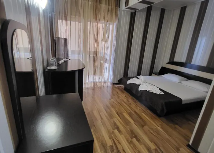 House 1 ゲストハウス