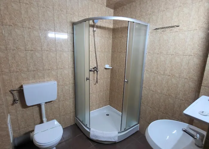 House 1 ゲストハウス